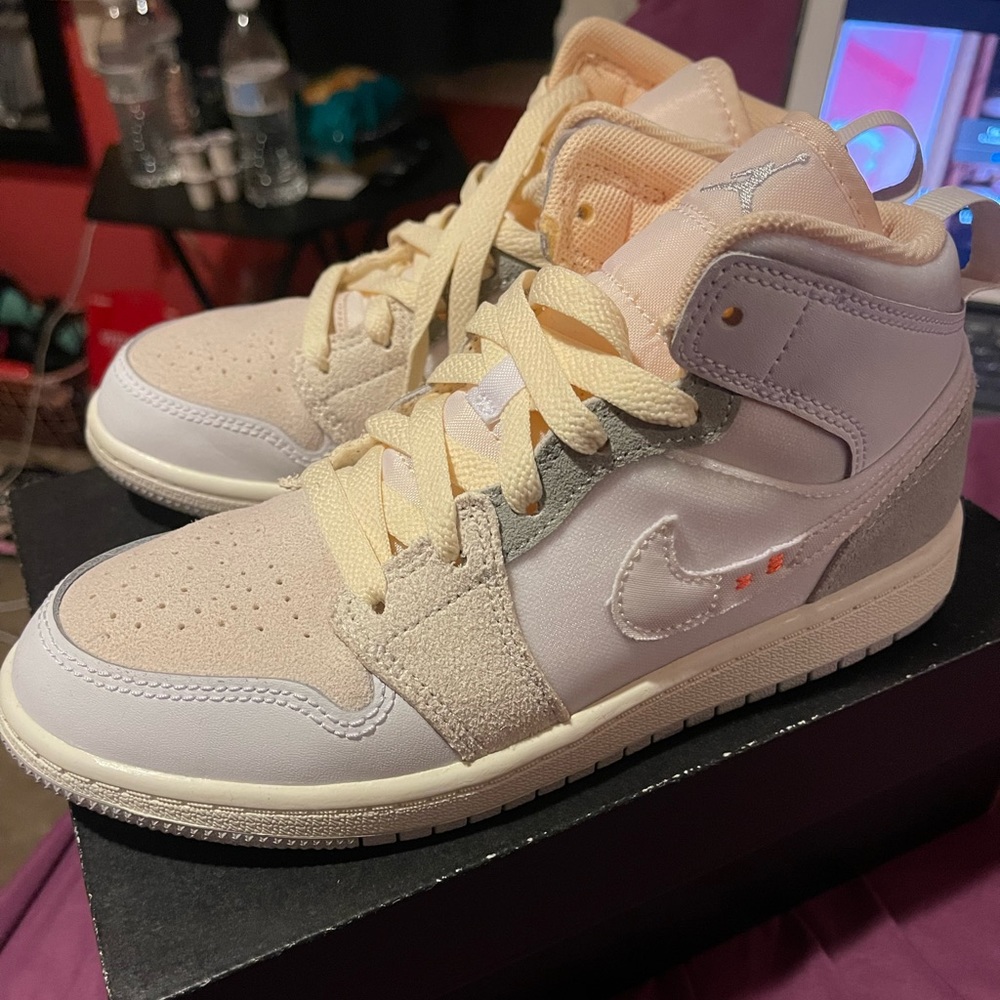 Jordan 1 Mid SE CRAFT (PS) size 2.5Y